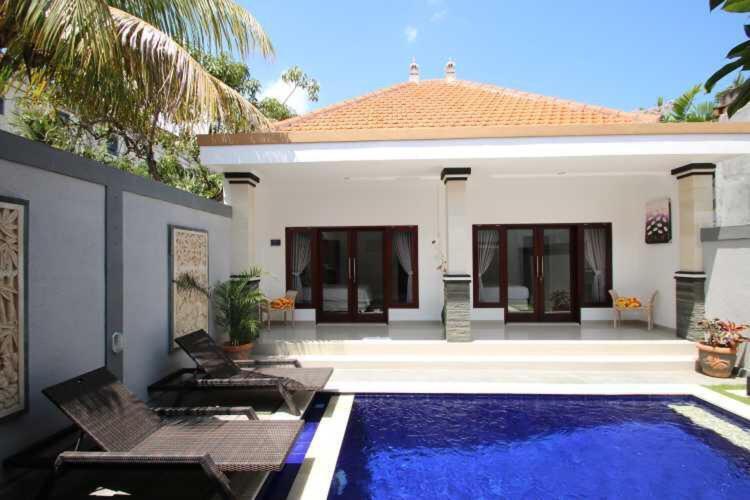 Villa Positano Seminyak Exterior foto
